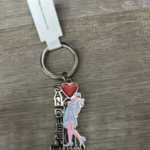 KC-029 SAILER/ NURSE KISSING METAL KEYCHAIN
