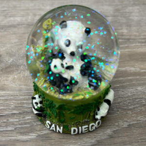 PRWB-010 SAN DIEGO PANDA SNOWGLOBE