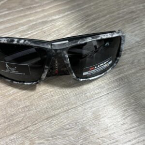 PZ-MCAM-X3205 POLARIZED CAMO 100% UVA&UVB PROT SUN GLASS CAMO BLACK/W