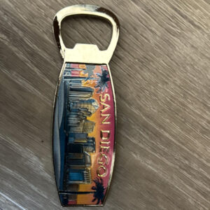 MG 2706 BUILDING NIGHT BOTTLE OPENER L METAL MAGNET