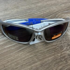 KG-X2132 KID LEAD FREE UV PROTECTIONS  X LOOP SUN GLASS SILVER