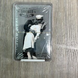 PC 004 Sailer And Nurse Kissing Monument Playing Cards